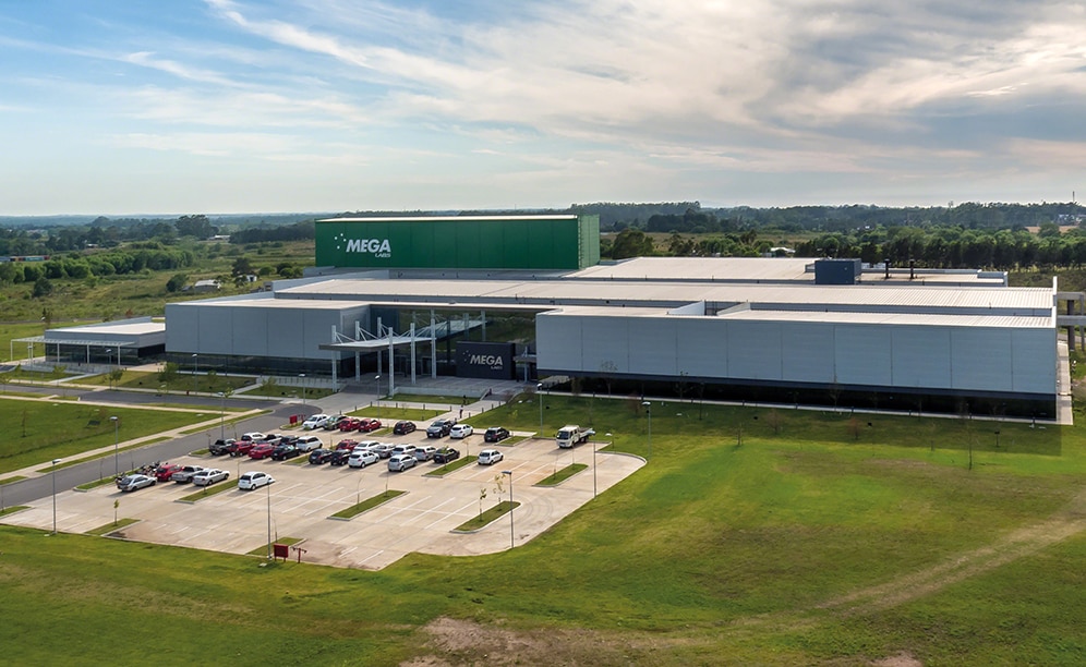 Mecalux a construit pour Mega Pharma un nouvel entrepôt automatique autoportant en Uruguay, d’une capacité de plus de 6 900 palettes